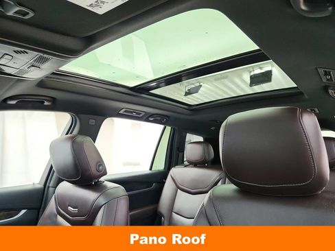 Used 2021 Cadillac XT6 Premium Luxury FWD image 12