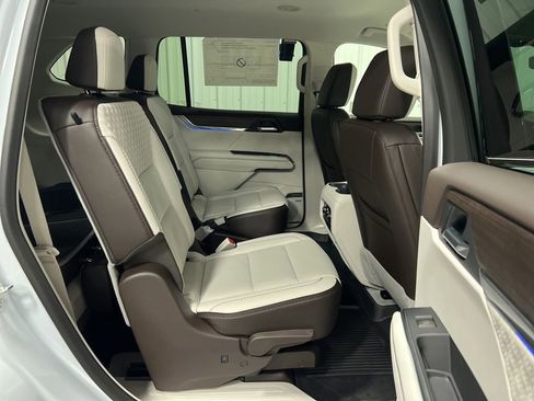 New 2026 GMC Acadia Denali w/ Super Cruise Package image 10