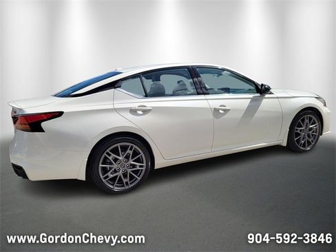 Used 2024 Nissan Altima 2.0 SR image 5