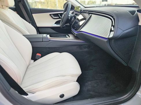 New 2026 Mercedes-Benz E 350 4MATIC Sedan image 11