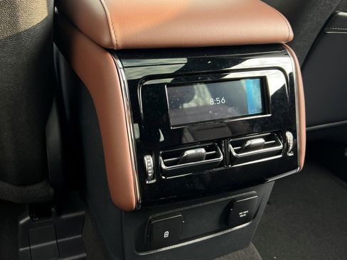 New 2026 Lincoln Aviator Reserve w/ Luxury Package AWD/4WD image 18