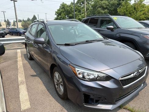 Used 2017 Subaru Impreza 2.0i Premium AWD/4WD image 7