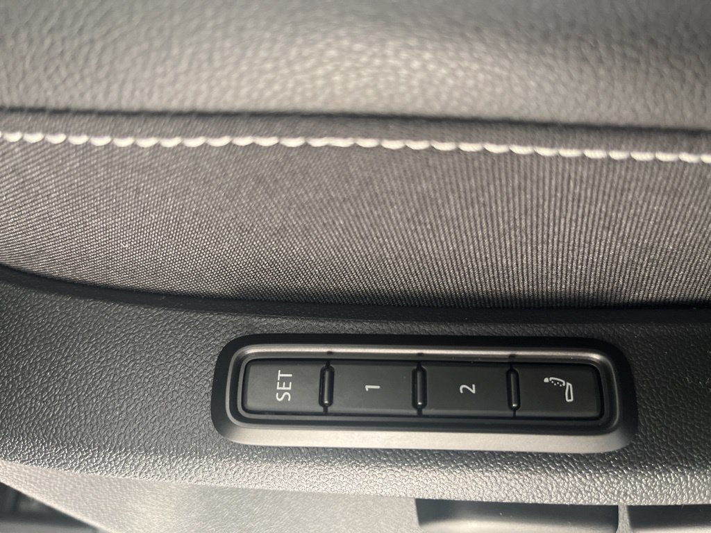 New 2026 Volkswagen Atlas SEL Premium R-Line AWD/4WD image 18
