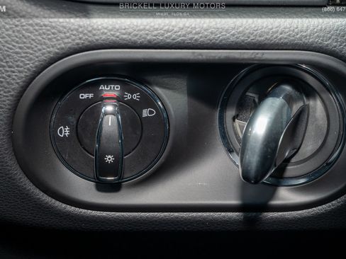 Used 2024 Porsche Macan image 29