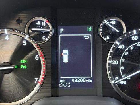 Used 2023 Lexus GX 460 Luxury AWD/4WD image 44