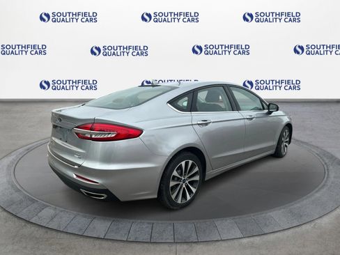 Used 2020 Ford Fusion SE AWD/4WD image 7