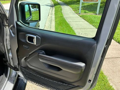 Used 2020 Jeep Gladiator Sport w/ Quick Order Package 24S AWD/4WD image 42