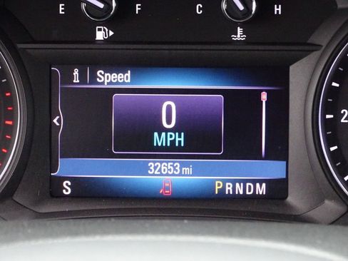 Used 2022 Buick Encore Preferred w/ Safety Package II image 23