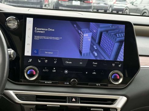 Used 2023 Lexus RX 350h image 10