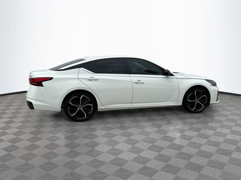 Used 2024 Nissan Altima 2.5 SR FWD image 5