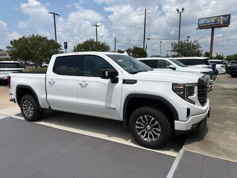 Used 2023 GMC Sierra 1500 AT4 AWD/4WD image 4