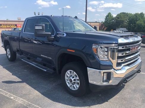 Used 2022 GMC Sierra 2500 SLE w/ SLE Value Package; AWD/4WD image 1