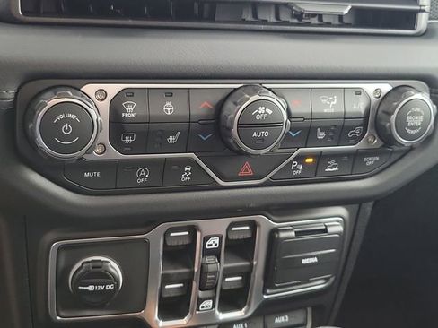 New 2026 Jeep Gladiator Mojave AWD/4WD image 24