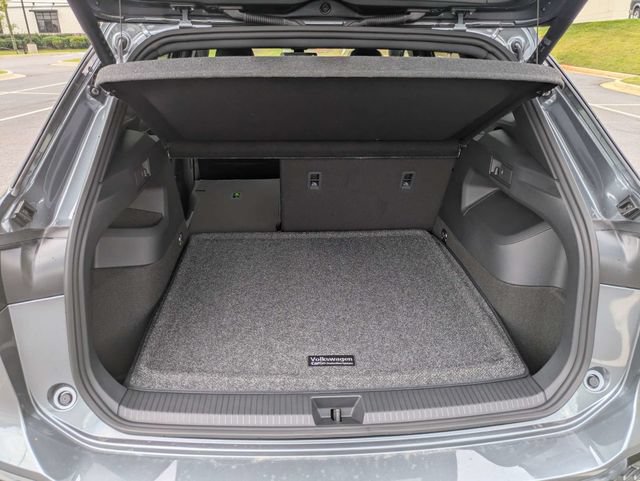 New 2026 Volkswagen Tiguan SE R-Line AWD/4WD image 13