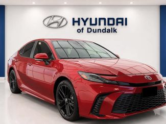 Used 2025 Toyota Camry SE w/ Multimedia Upgrade Package FWD video 1