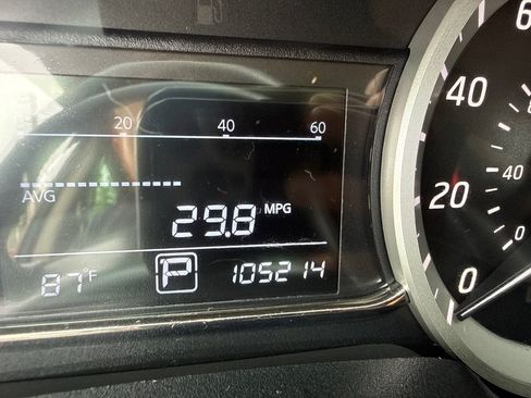Used 2014 Nissan Sentra SR w/ SR Driver Package FWD image 14