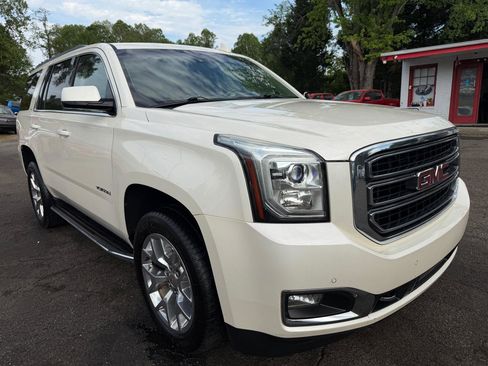 Used 2015 GMC Yukon SLT w/ Open Road Package image 3