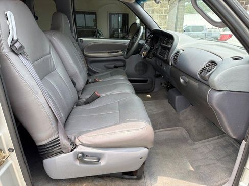 Used 2001 Dodge Ram 2500 Truck 2WD Quad Cab image 22