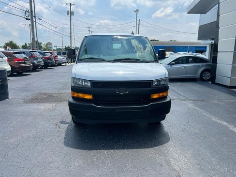 Used 2019 Chevrolet Express 2500 RWD image 7