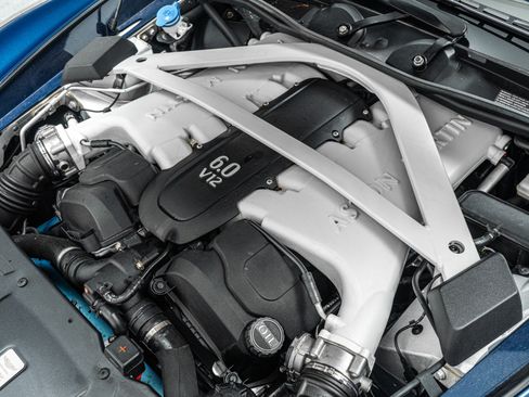 Used 2016 Aston Martin Vanquish Volante RWD image 50