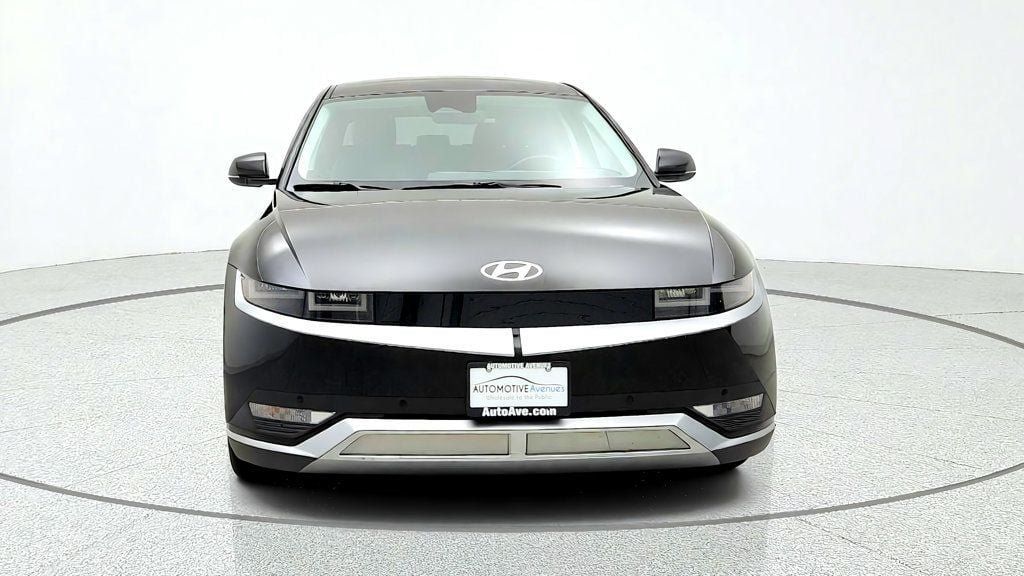 Used 2023 Hyundai Ioniq 5 SEL RWD image 2