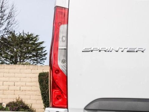 New 2025 Mercedes-Benz Sprinter 2500 image 9