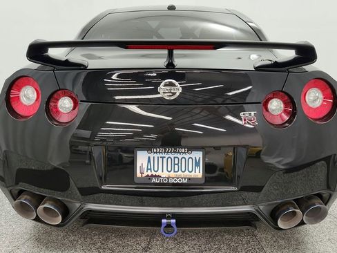 Used 2014 Nissan GT-R Black Edition AWD/4WD image 19