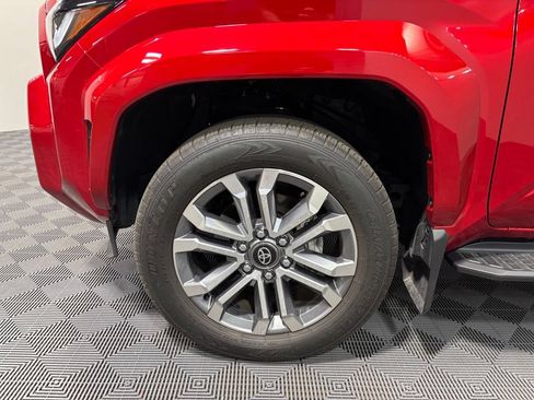 Used 2025 Toyota 4Runner Limited w/ Tow Technology Package AWD/4WD image 9