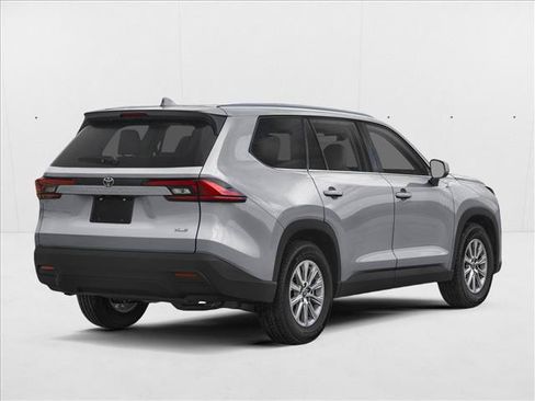 New 2026 Toyota Grand Highlander FWD image 2