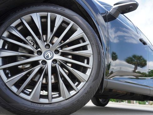 Certified 2026 Lexus RX 350 w/ Convenience Package AWD/4WD image 11