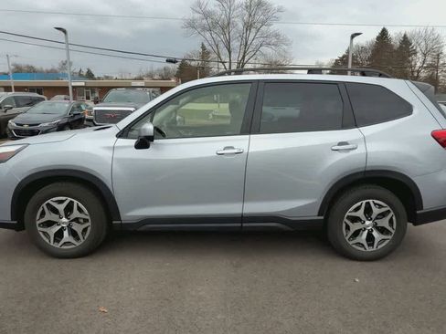 Certified 2024 Subaru Forester Premium image 5