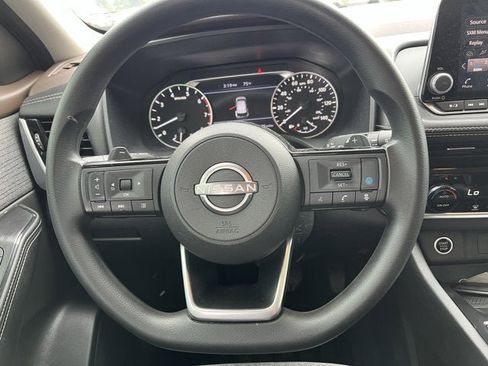 Certified 2023 Nissan Rogue SV image 12