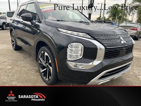 Used 2022 Mitsubishi Outlander SEL FWD image 1