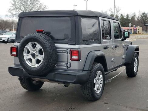 Used 2018 Jeep Wrangler Unlimited Sport S image 3