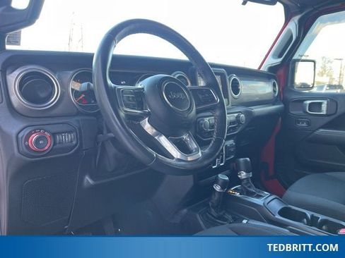 Used 2021 Jeep Wrangler Unlimited Sahara w/ Cold Weather Group image 23