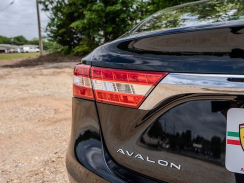Used 2015 Toyota Avalon XLE Touring Sport Edition FWD image 10