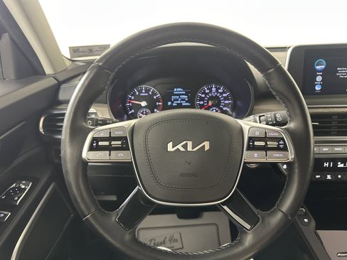 Used 2022 Kia Telluride EX w/ EX Premium Package image 12