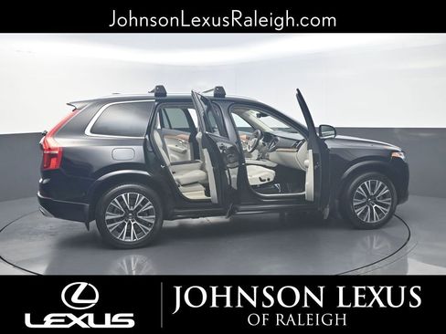 Used 2021 Volvo XC90 T6 Momentum w/ Advanced Package image 25