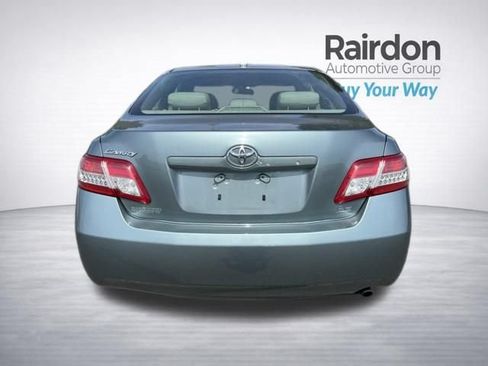 Used 2010 Toyota Camry FWD image 6