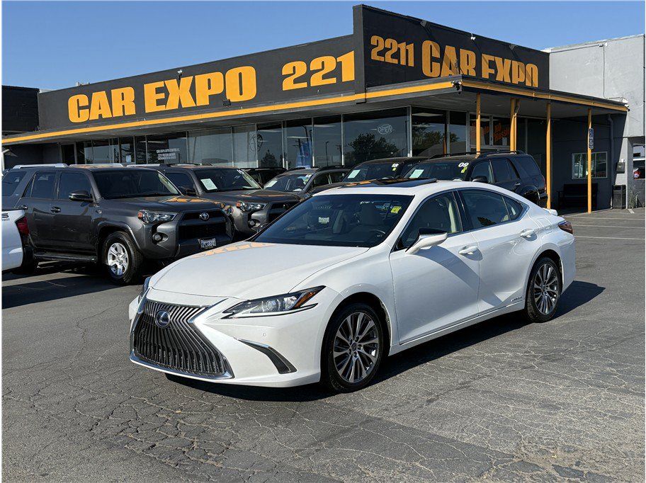 Used 2019 Lexus ES 300h w/ Premium Package FWD image 1