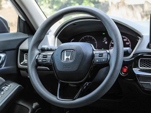 Used 2023 Honda Civic LX image 17