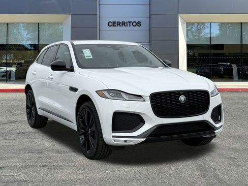 New 2026 Jaguar F-PACE R-Dynamic S image 3