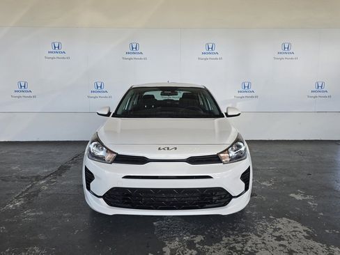 Used 2023 Kia Rio LX image 2