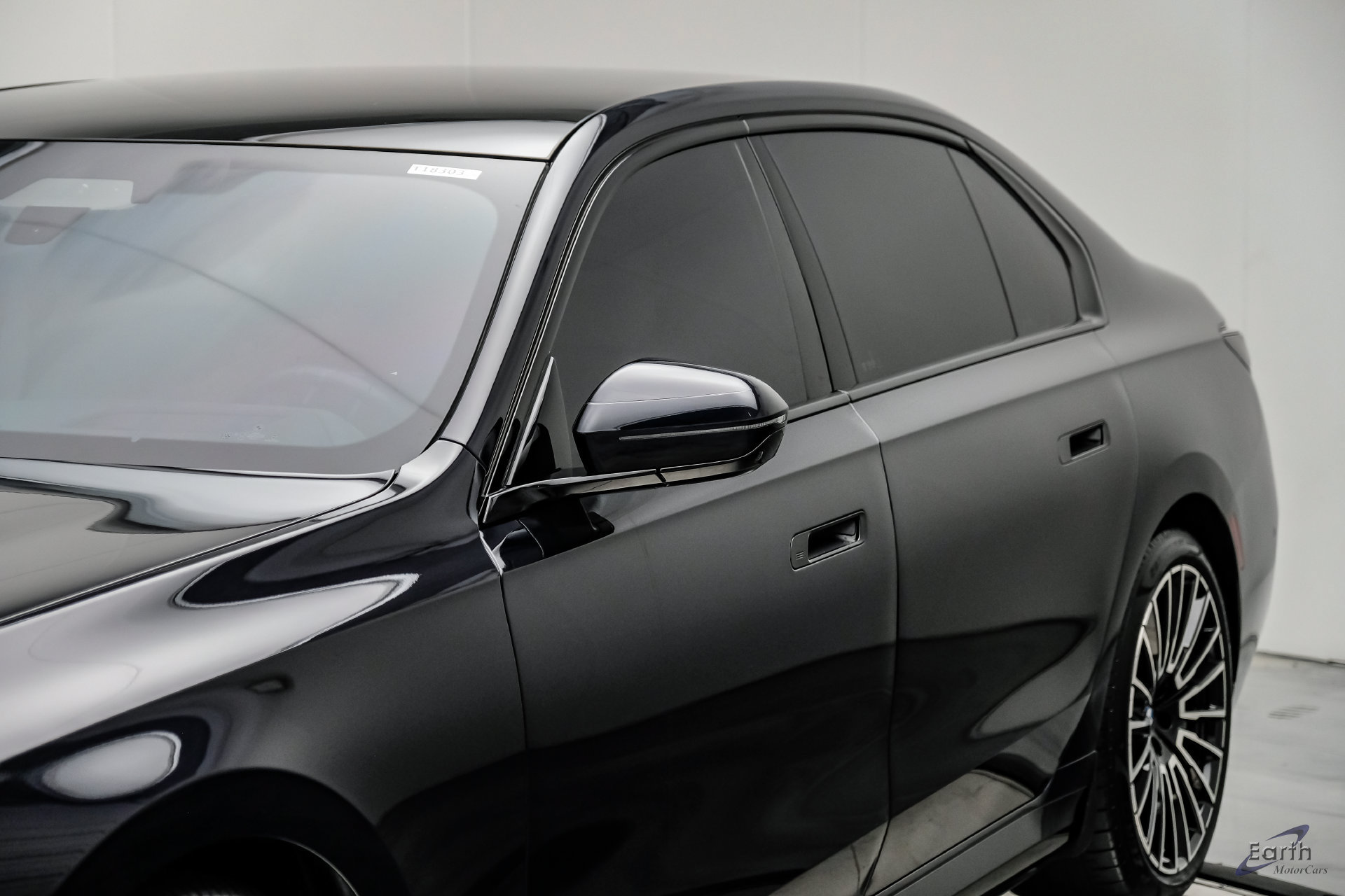 Used 2025 BMW i7 xDrive60 AWD/4WD image 29