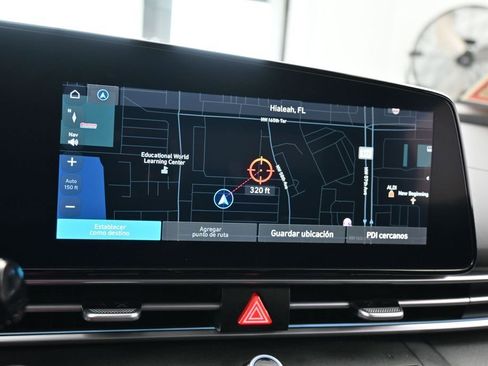 Used 2024 Hyundai Elantra SEL FWD image 19