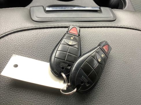 Used 2017 RAM 2500 SLT image 19