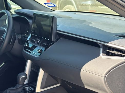 Used 2024 Toyota Corolla Cross AWD Hybrid image 27