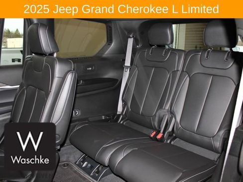 Used 2025 Jeep Grand Cherokee L Limited w/ Trailer Tow Package image 17