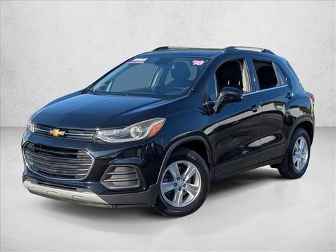 Used 2018 Chevrolet Trax LT image 1