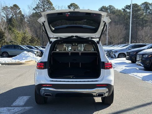 New 2025 Mercedes-Benz GLB 250 4MATIC image 15